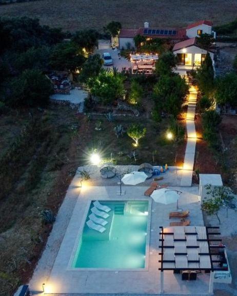 Villa Slatina Near Zrce Beach Novalja Exterior photo